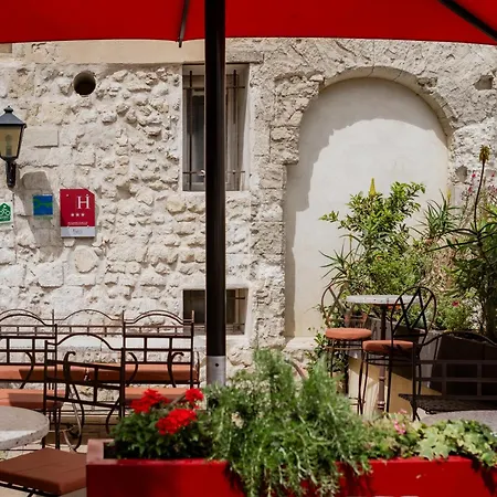 La Muette Hotel 3*