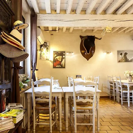 La Muette Hotel
